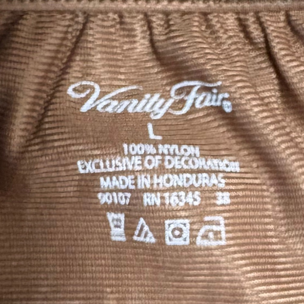 NWT Vanity Fair Leopard Print Pajama Set in Brown and Black Size L - Picture 6 of 9